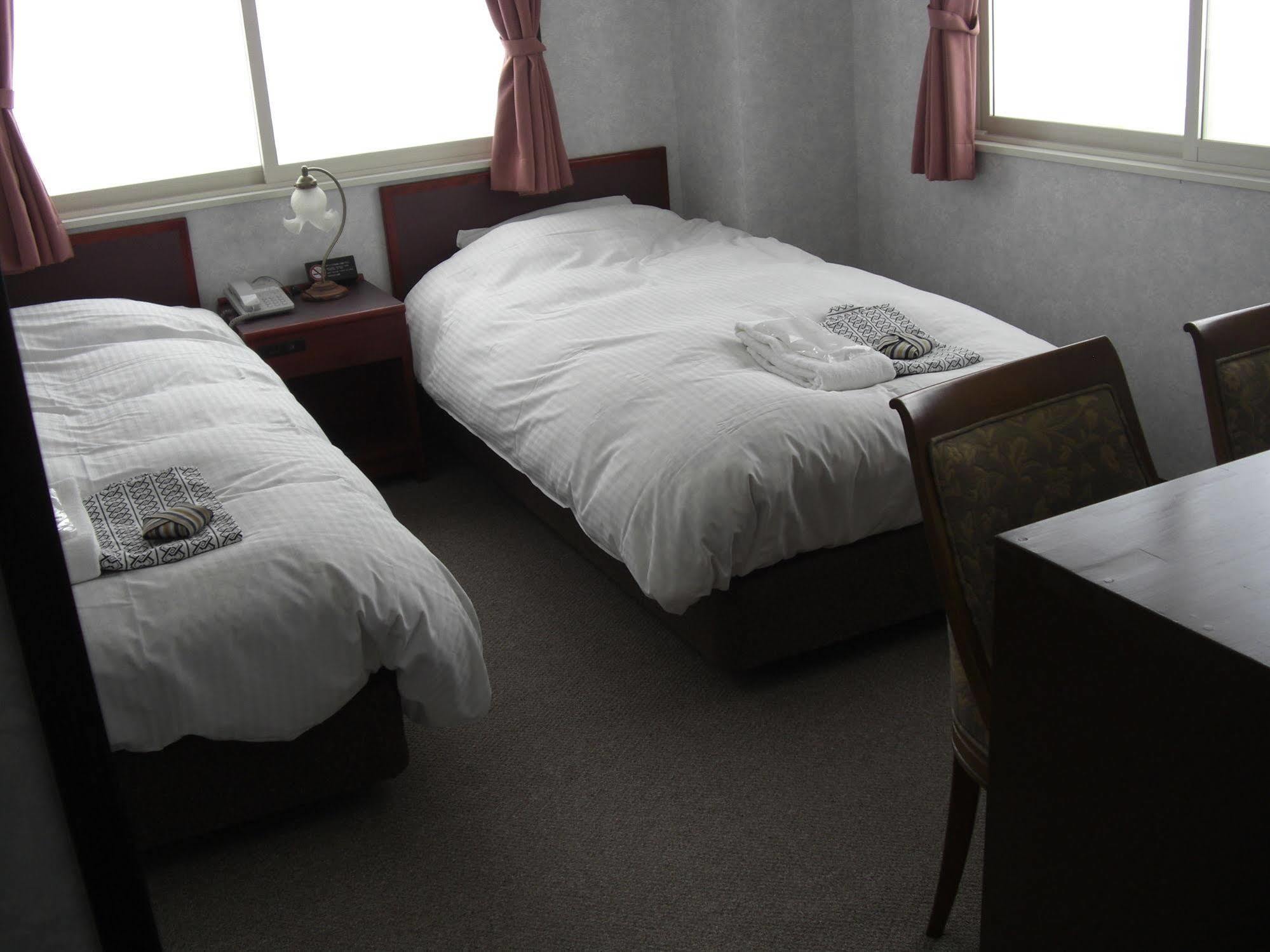 Akakura Yours Inn Myōkō Extérieur photo