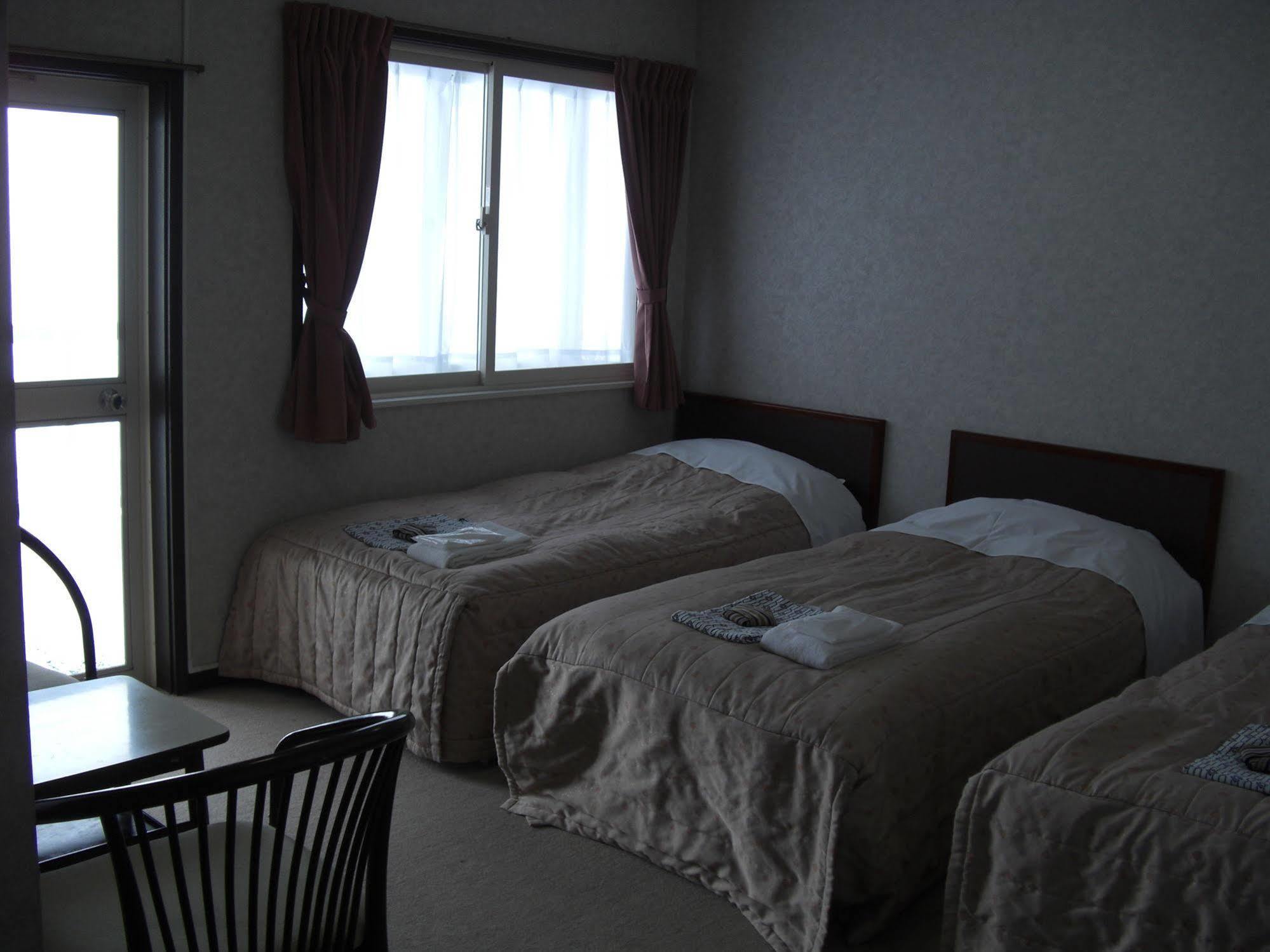 Akakura Yours Inn Myōkō Extérieur photo